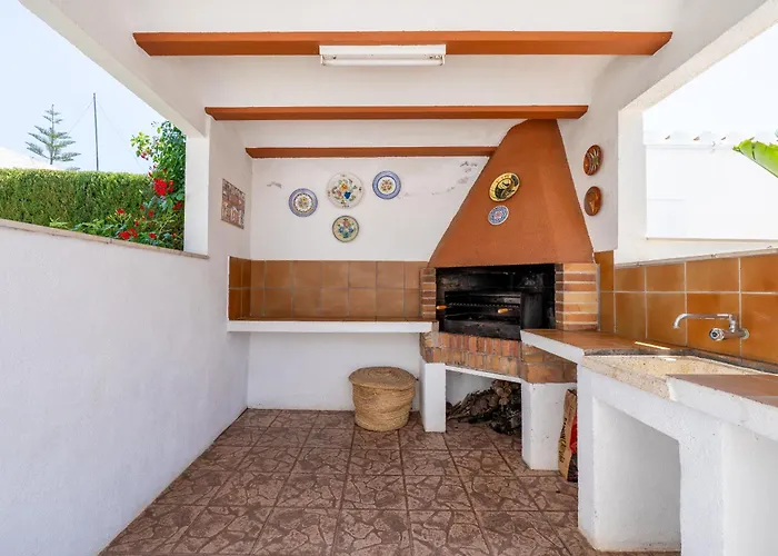 Exclusiva Con Piscina كالافات